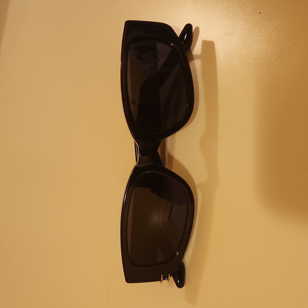 Dezi Cuffed Sunnies